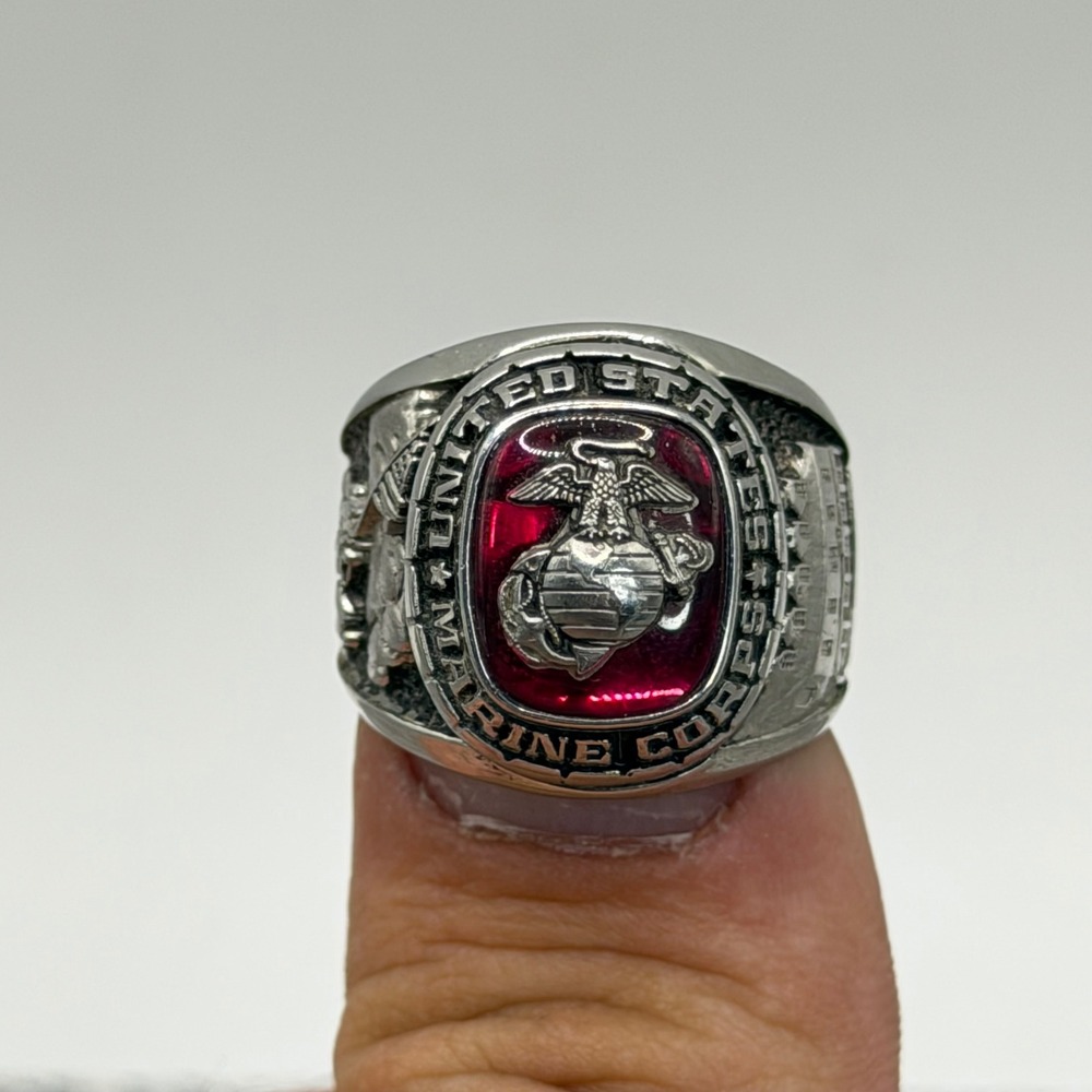Balfour USMC Marine Corps Ring Sz 8.5-9 Celestrium Iwo Jima Tun Tavern Red Stone